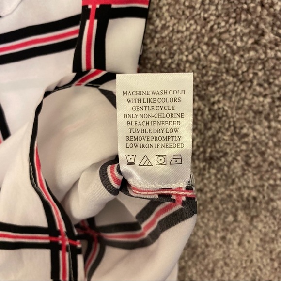 Adrienne Vittadini Women's Long Sleeves Button Up Top Roll Tab Sleeve Size L NWT - Picture 15 of 15